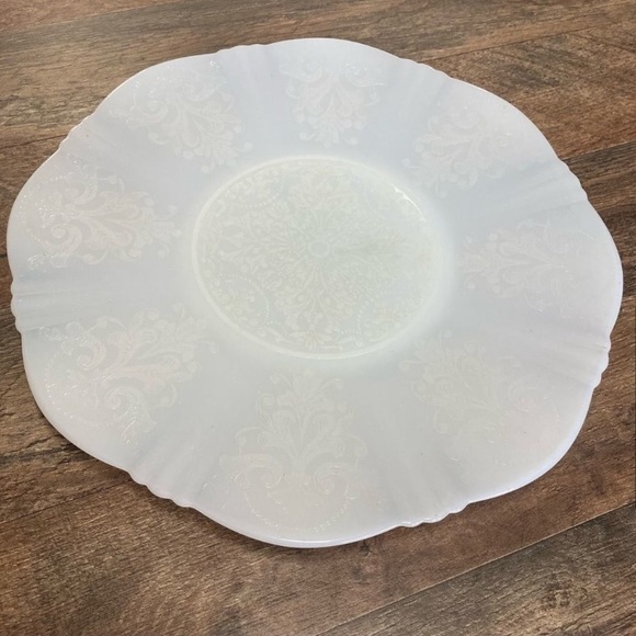 Vintage Macbeth Evans Depression Glass Monax White American Sweetheart 12" Plate - Picture 3 of 7